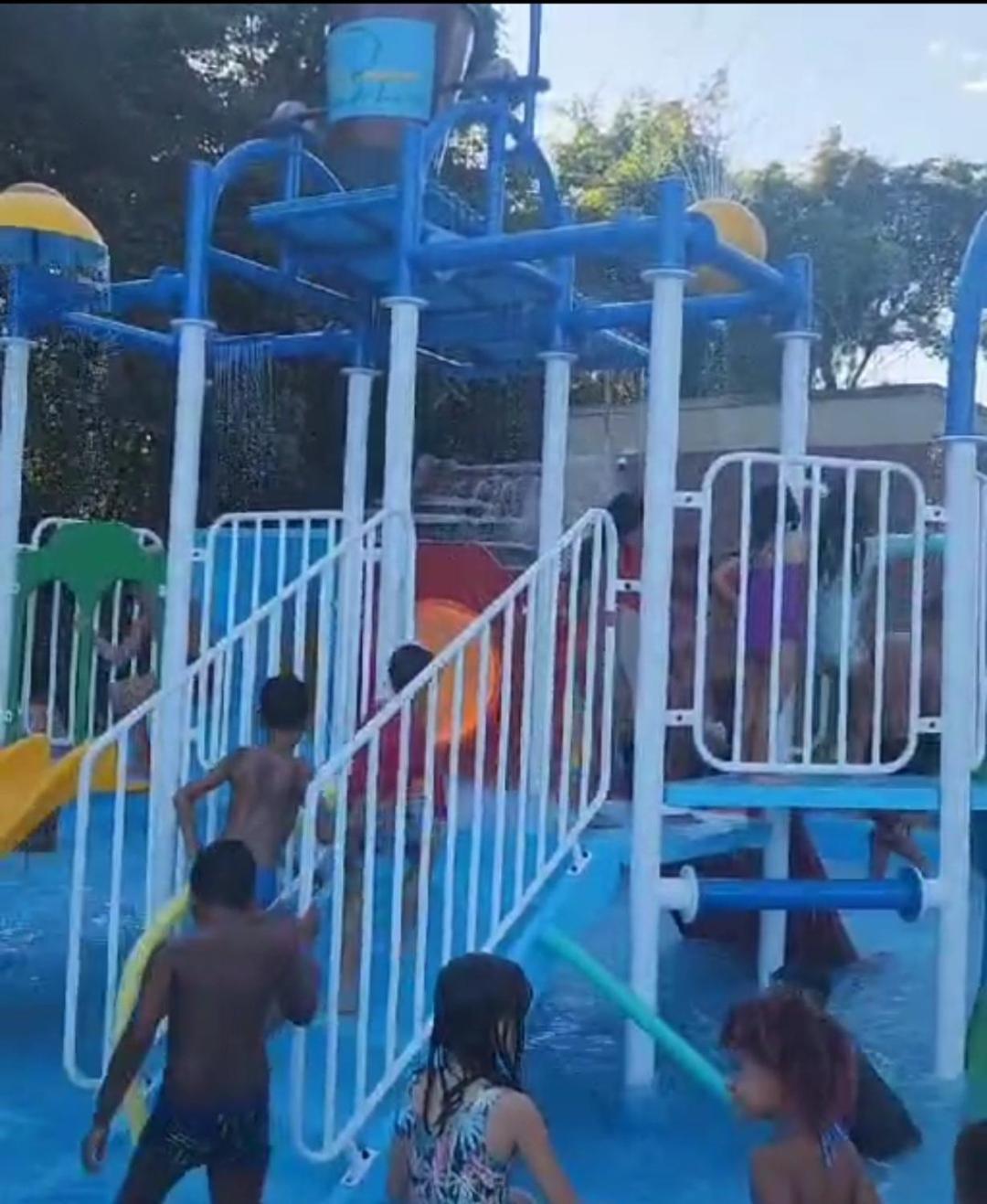 Aldeia Do Lago Caldas Novas Lindo Apt Com Cozinha Mobilia Nova Pode Levar Bebidas Na Area Das Piscinas Exterior foto